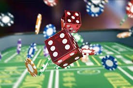 Antarmuka pos 4d menampilkan meja roulette langsung dan opsi chat pemain